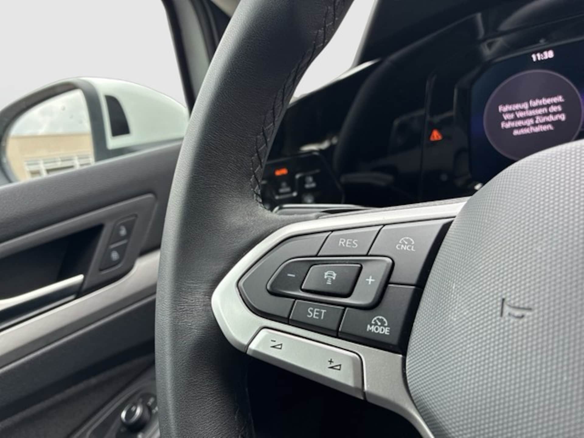 Volkswagen Golf Life