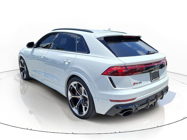 2026 Audi RS Q8 SUV performance