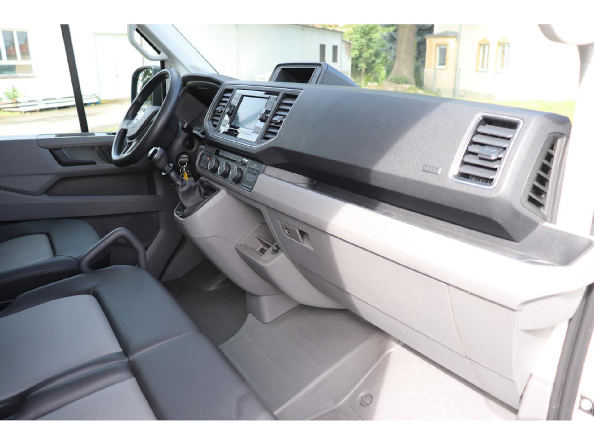 Volkswagen Crafter Einzelkabine langer Radstand