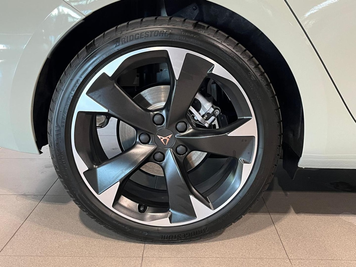 CUPRA Leon León 1.5 TSI e-Hybrid DSG 150 kW (204 CV) — photo 8