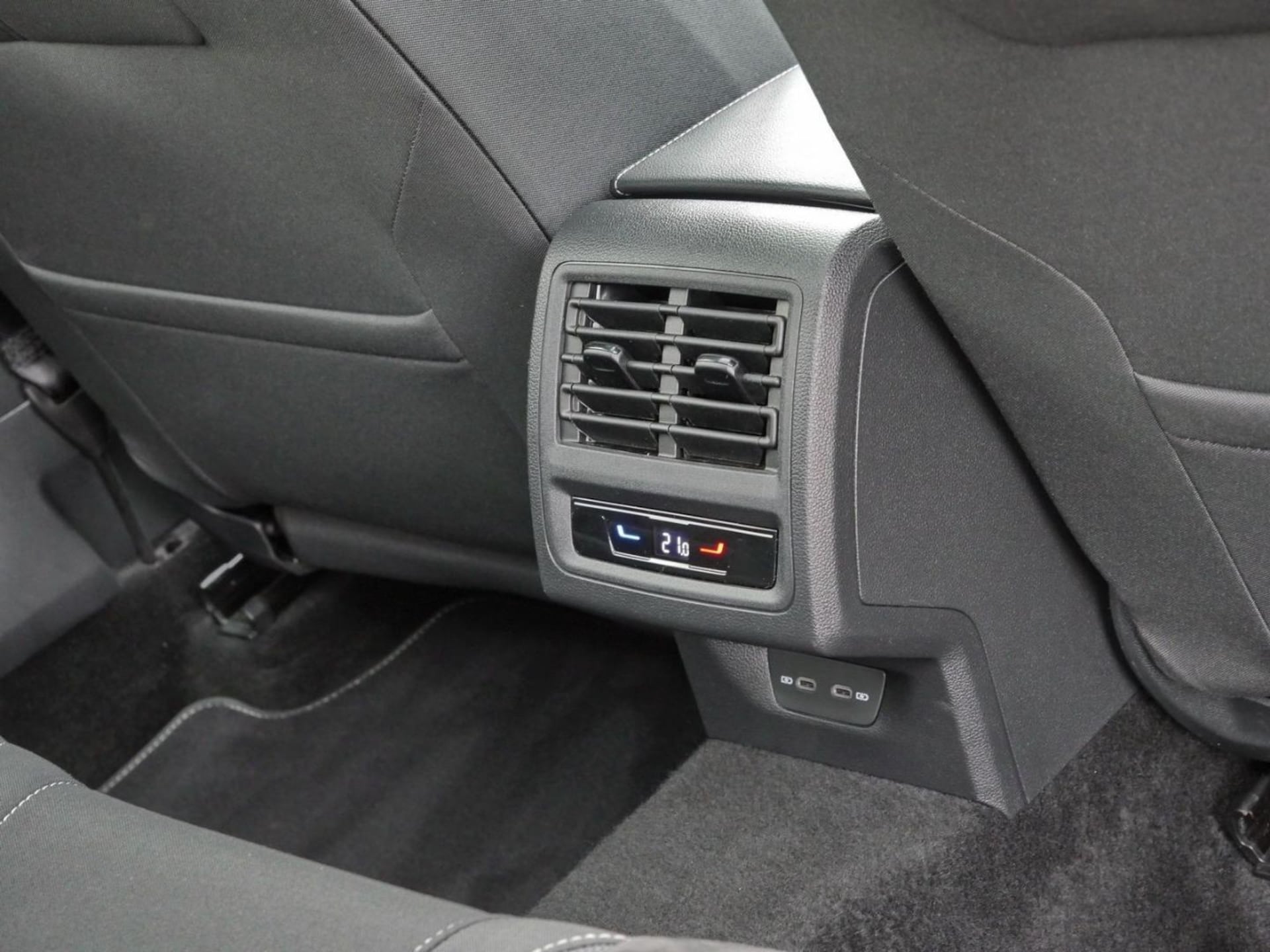 Volkswagen Golf Variant Style