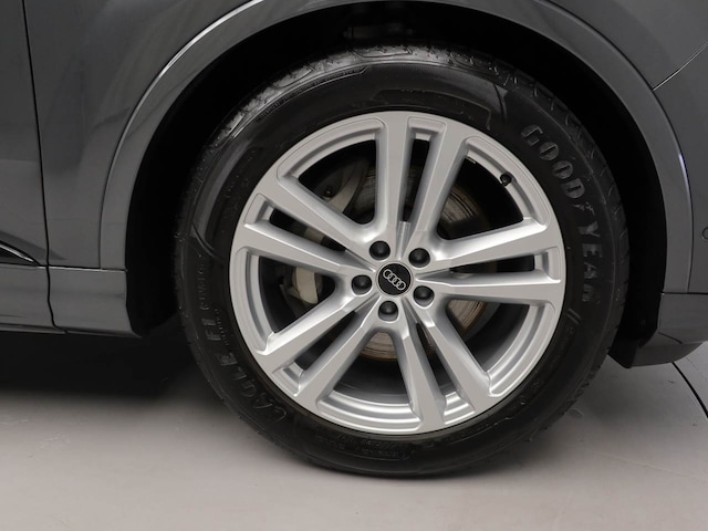 Audi Q7 55 TFSI quattro S line 250(340) kW(PS) tiptronic for more details contact your dealer