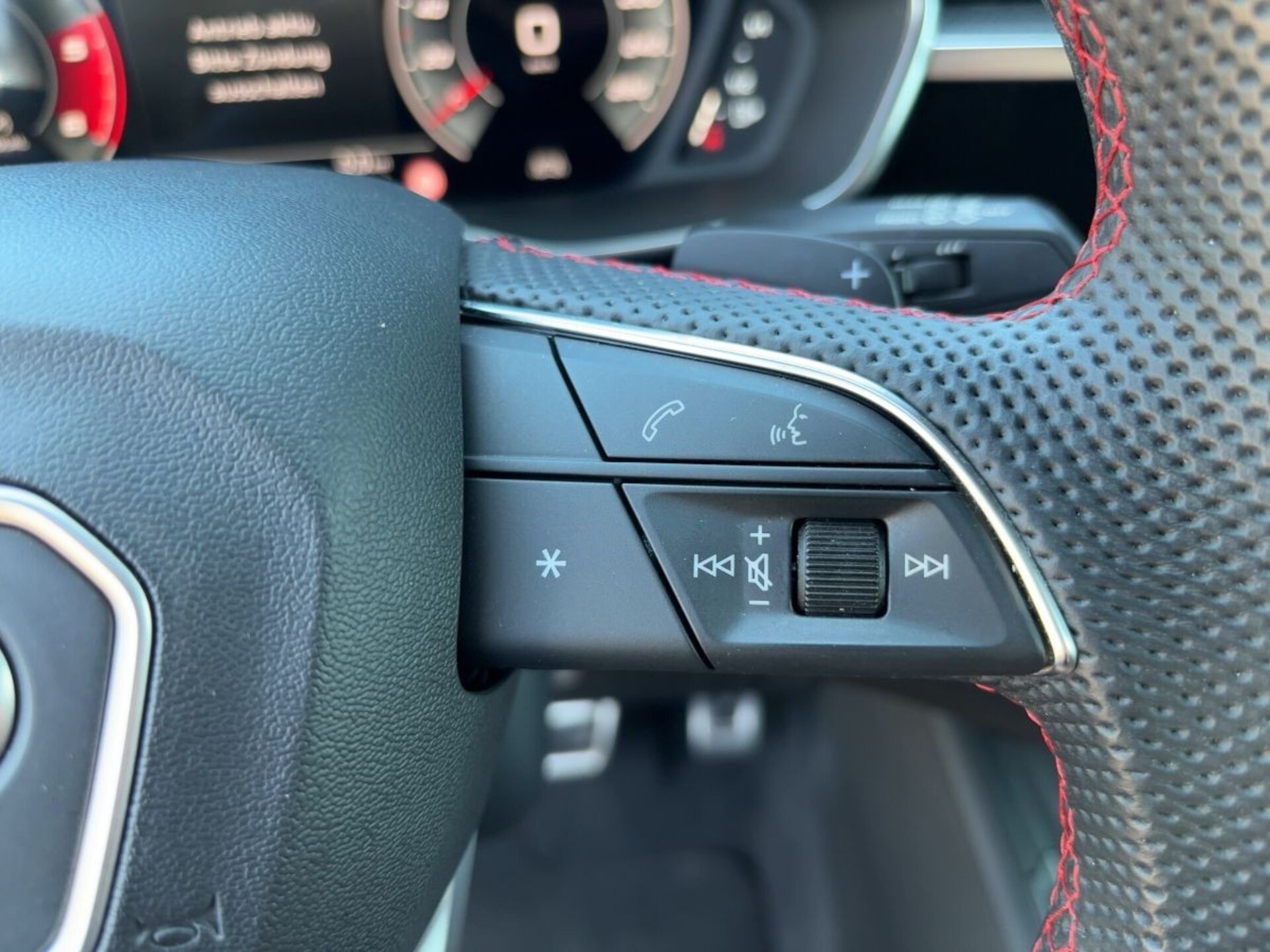 Audi Q3 Sportback S line