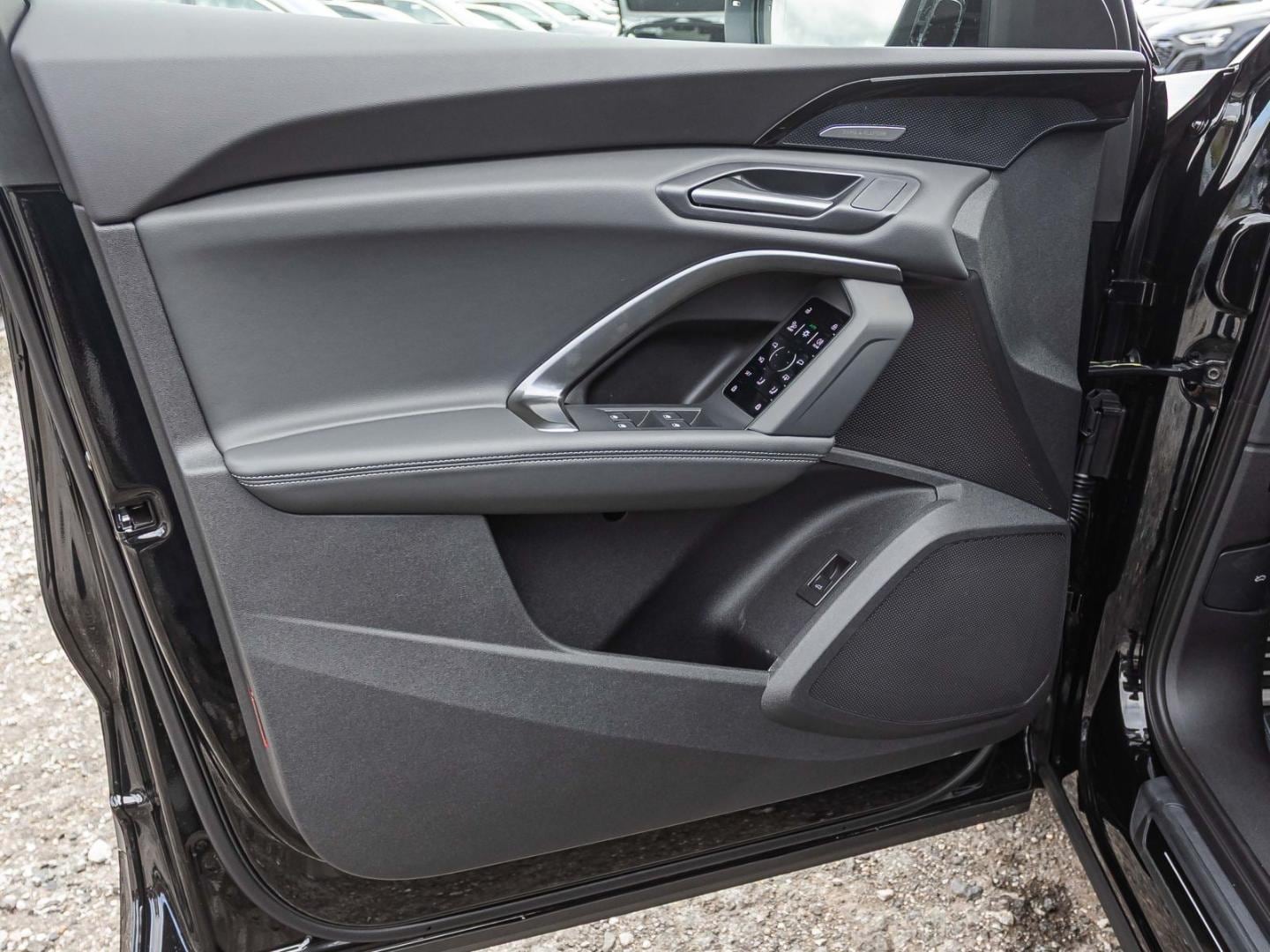 Bild über Audi Q5 Sportback TDI quattro 150 kW S tronic - für weitere Informationen kontaktieren Sie den Audi Partner
