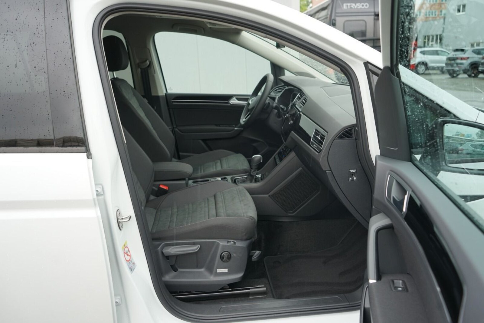Volkswagen Touran – Bild 7