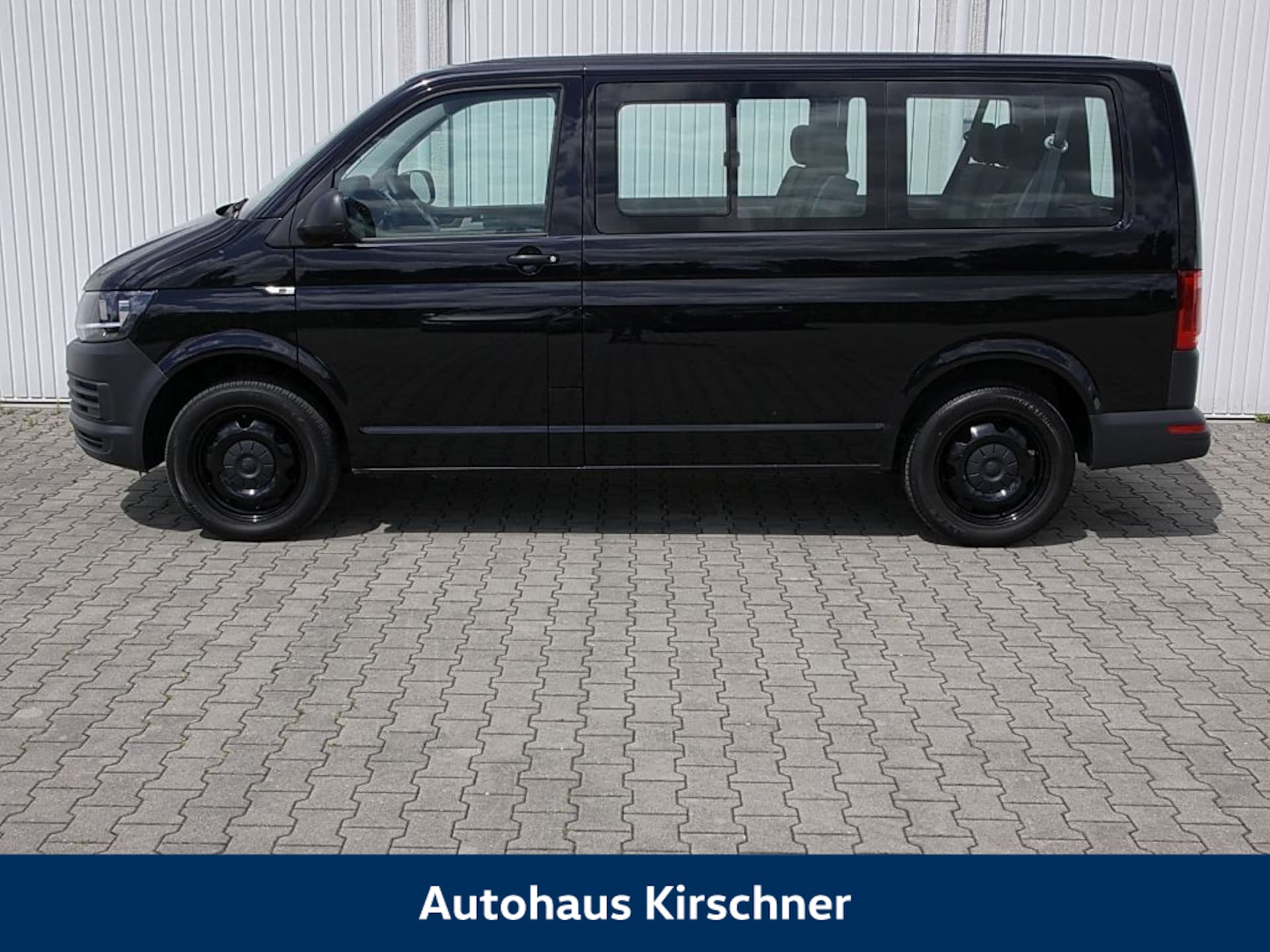 Volkswagen T6 Transporter Kombi