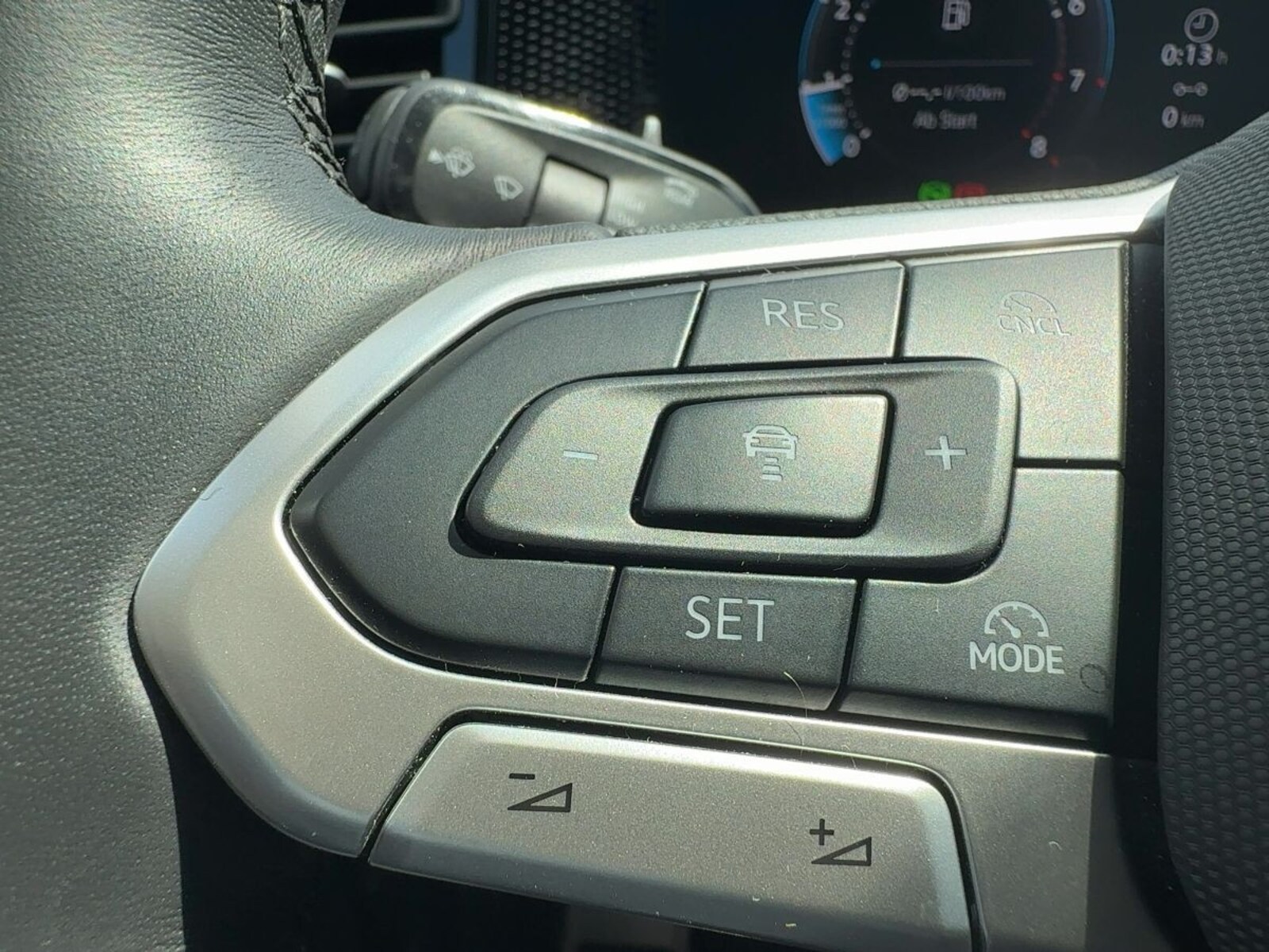 Volkswagen Tiguan – Bild 17