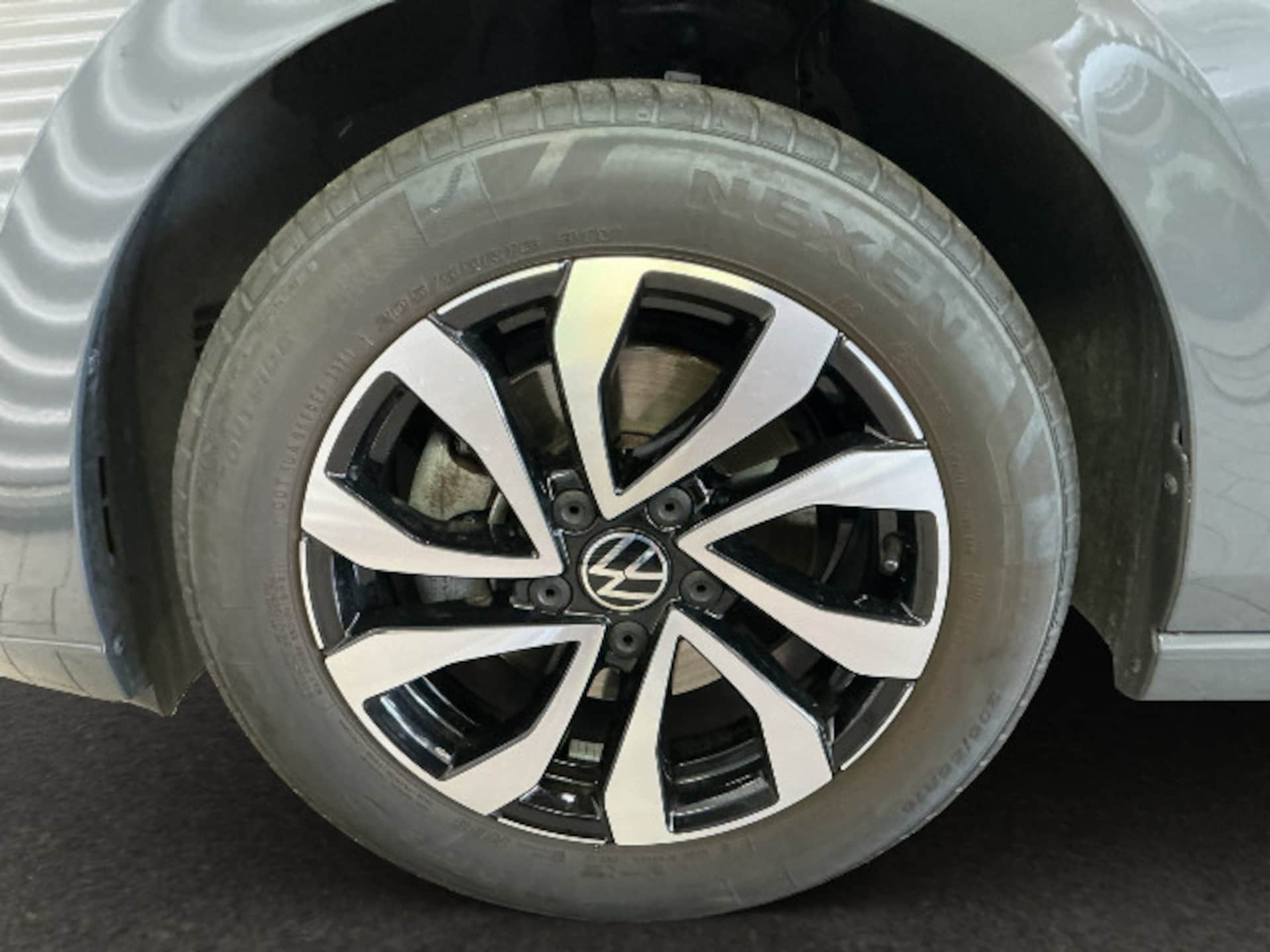 Volkswagen Golf Active