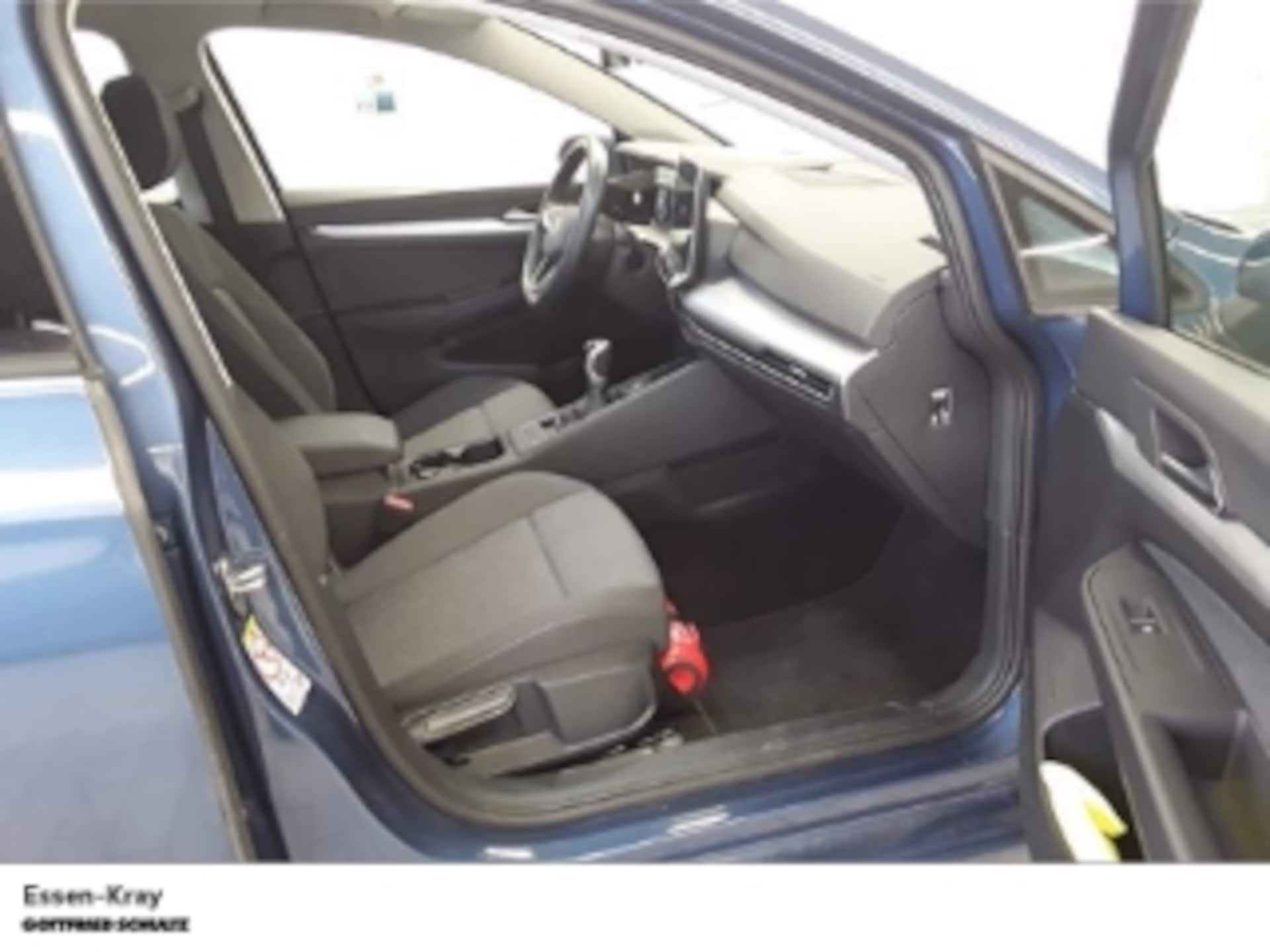 Volkswagen Golf Variant Life