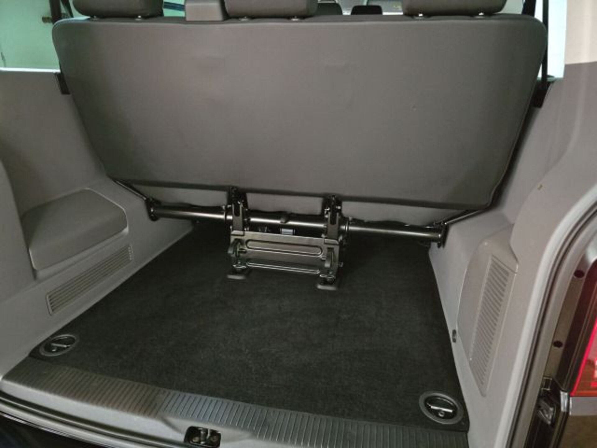 Volkswagen T6.1 Caravelle kurzer Radstand Comfortline