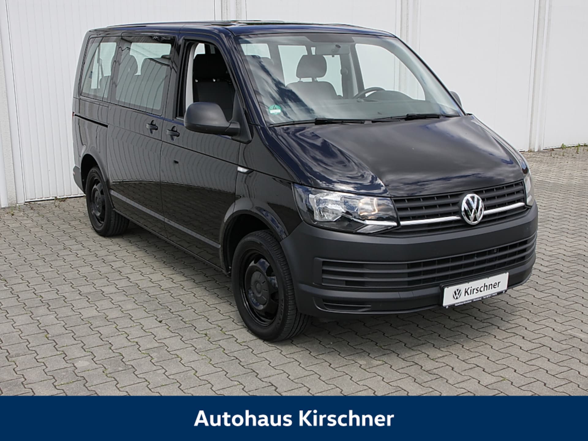 Volkswagen T6 Transporter Kombi