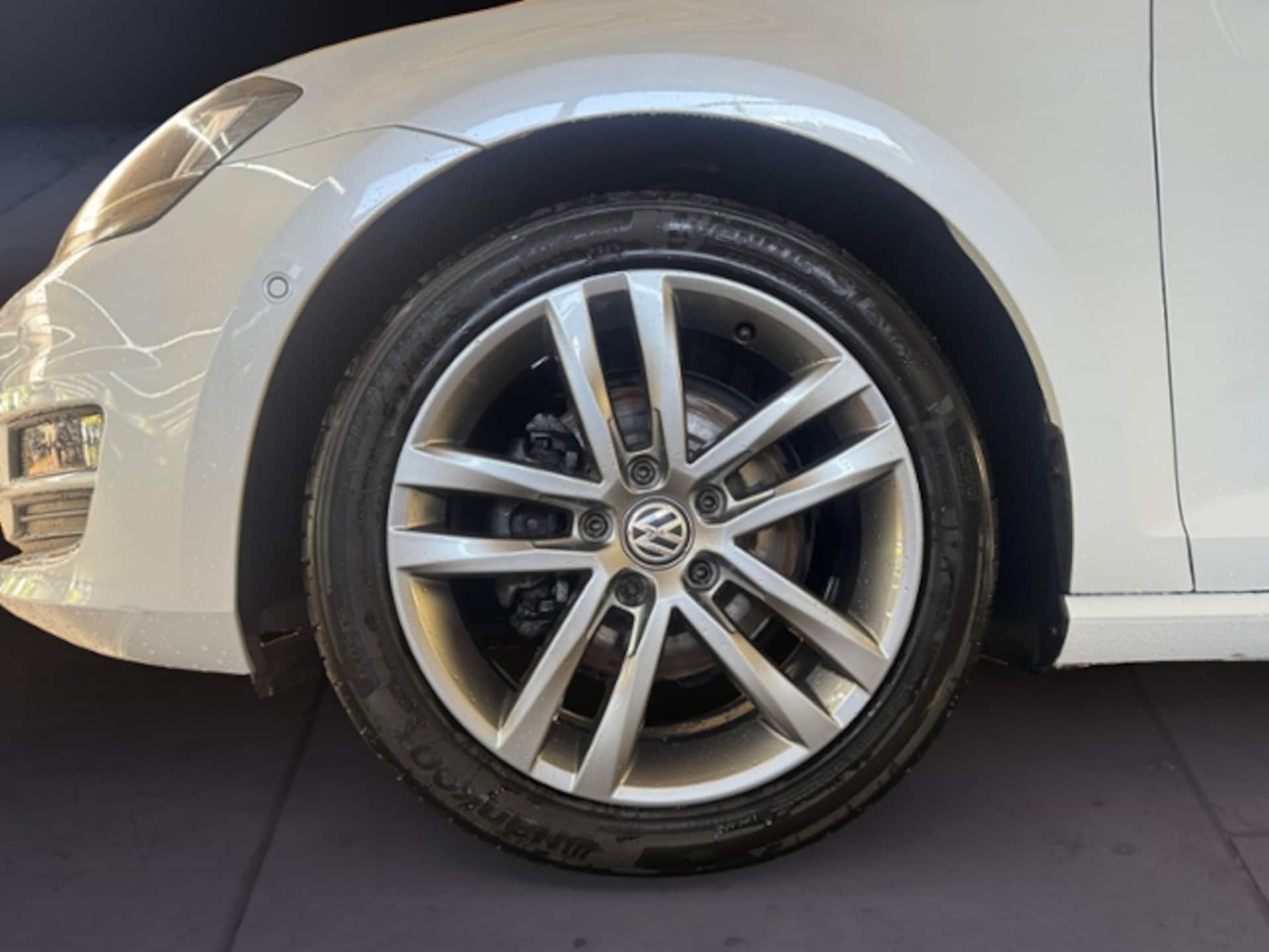 Volkswagen Golf Highline