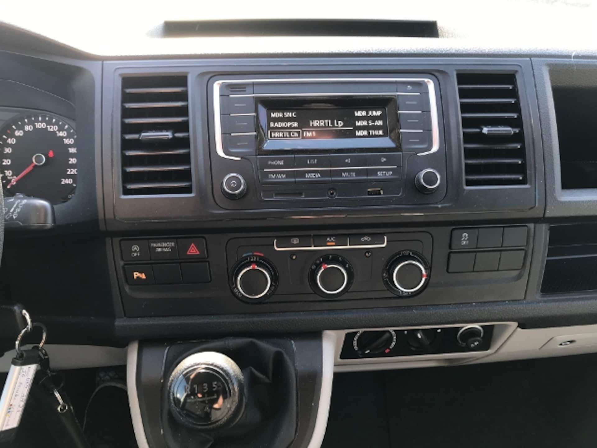 Volkswagen T6 Transporter Kombi kurzer Radstand