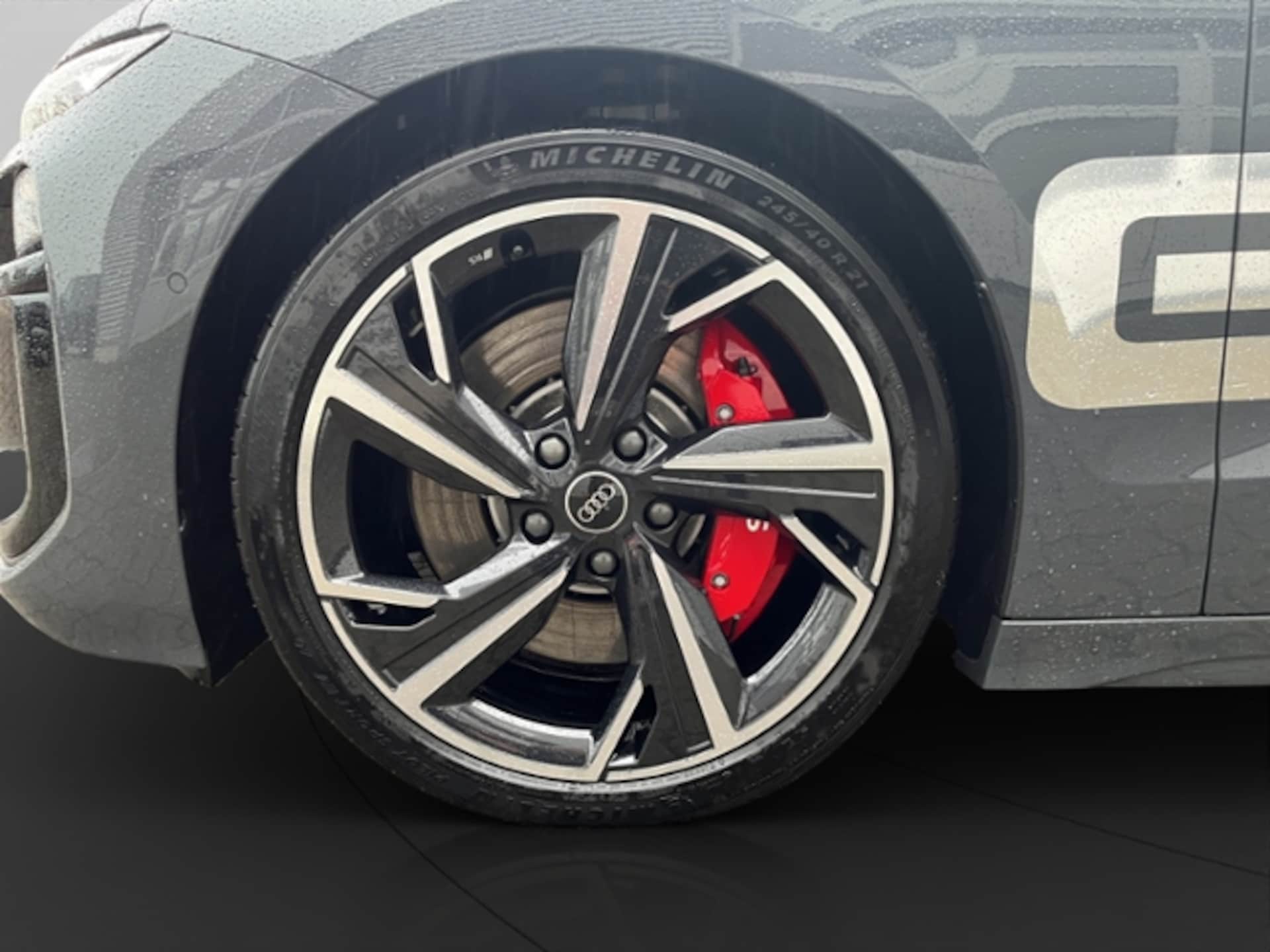 Audi S6 Avant e-tron