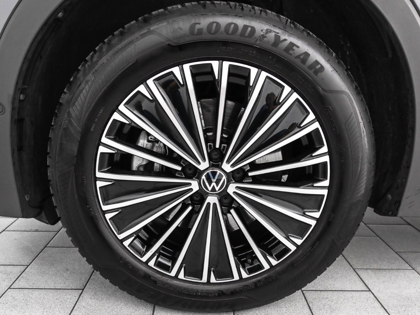 Volkswagen Tiguan – Bild 3