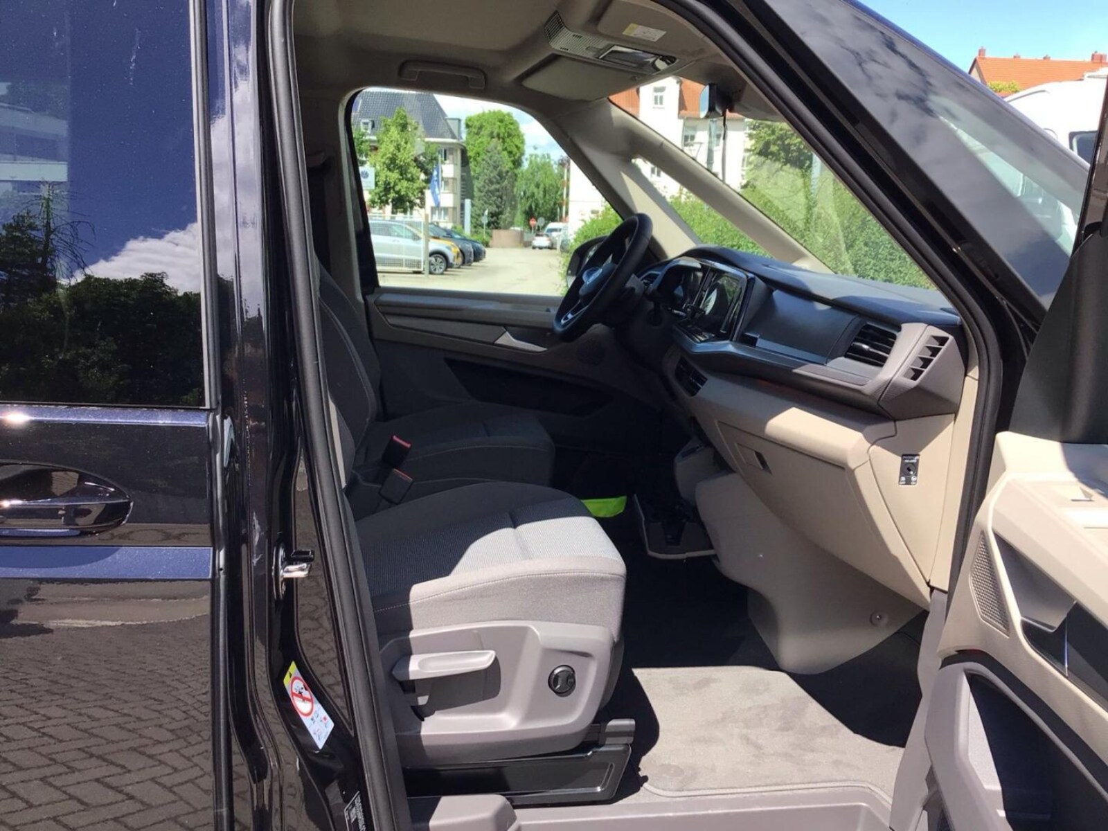 Volkswagen Multivan Langversion – Bild 10
