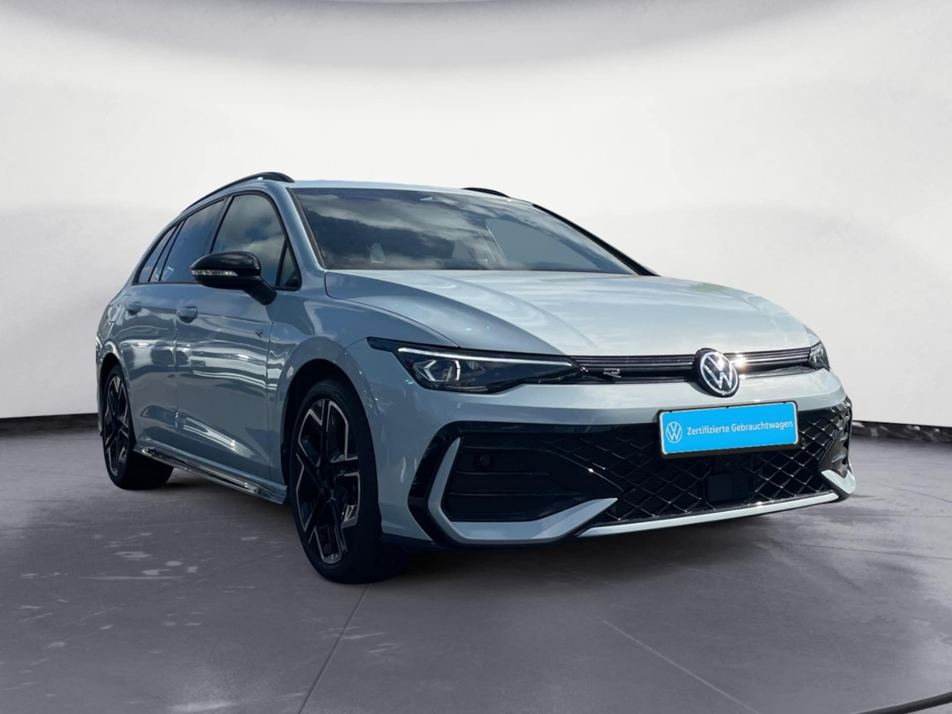 Volkswagen Golf Variant R-Line