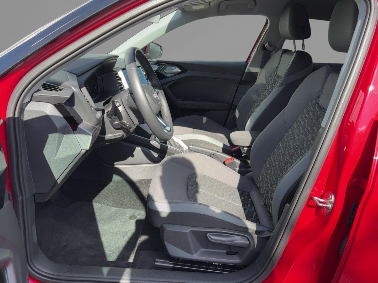 Bild über Audi A1 Sportback advanced 30 TFSI S tronic - für weitere Informationen kontaktieren Sie den Audi Partner