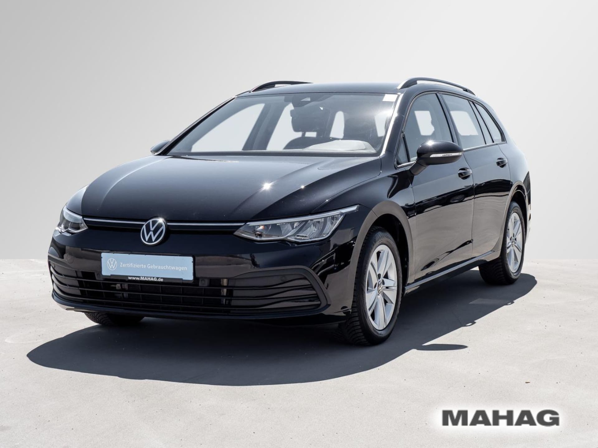 Volkswagen Golf Variant Life
