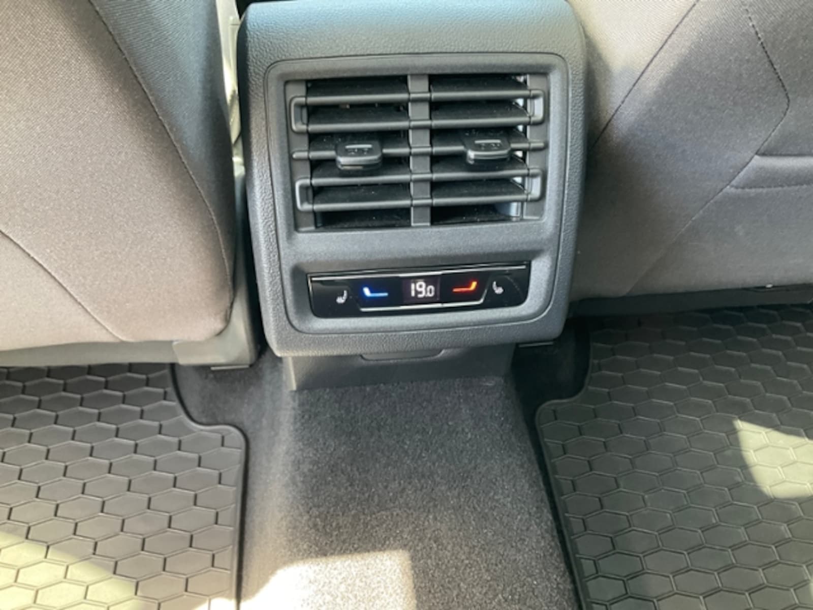 Volkswagen Golf Variant – Bild 12