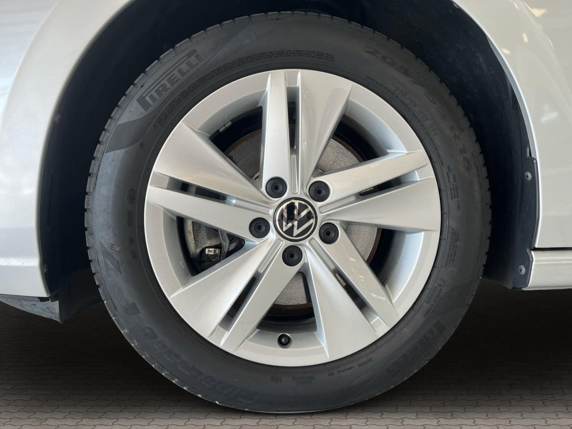Volkswagen Golf Variant Life