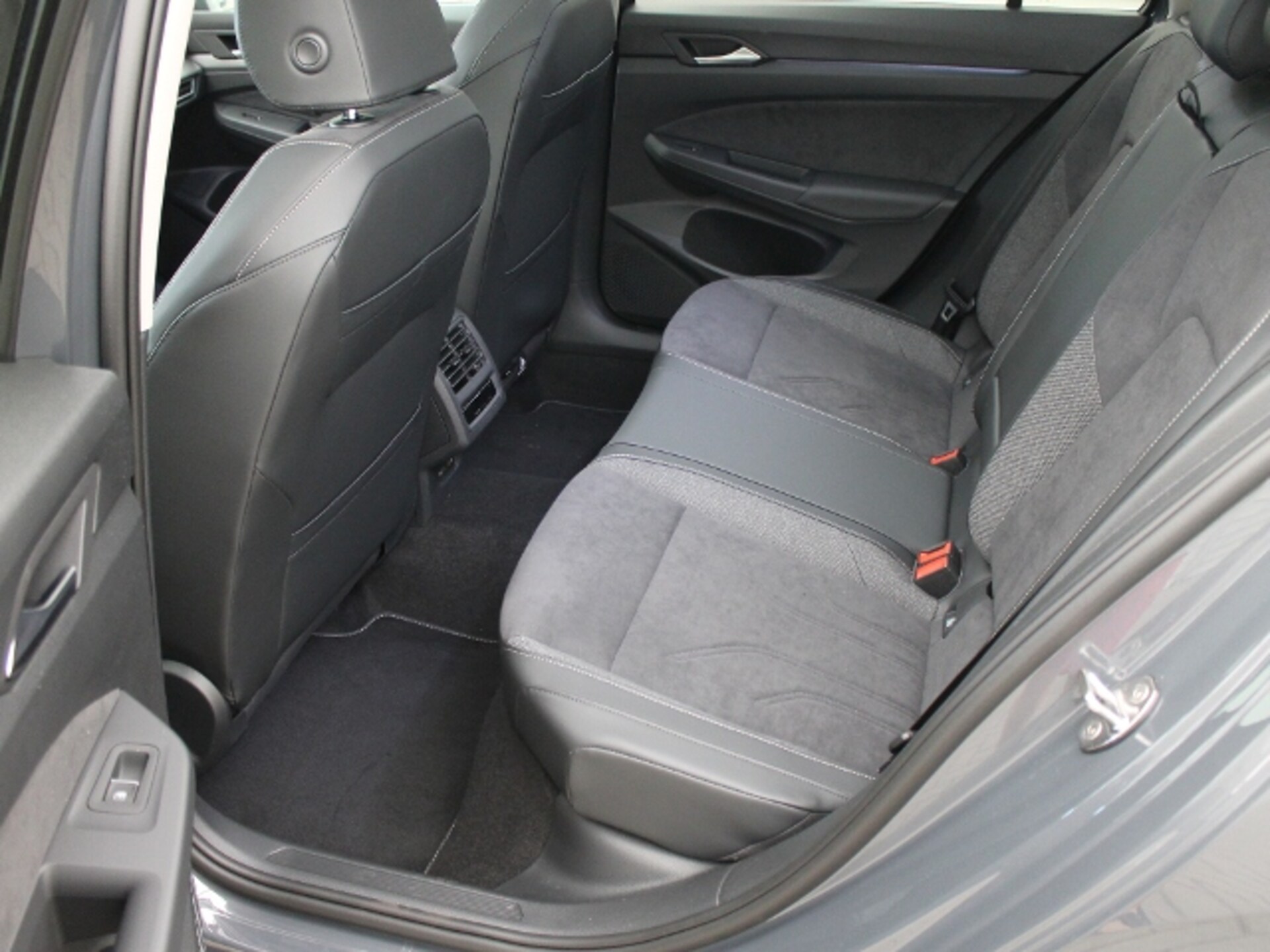 Volkswagen Golf Variant Style