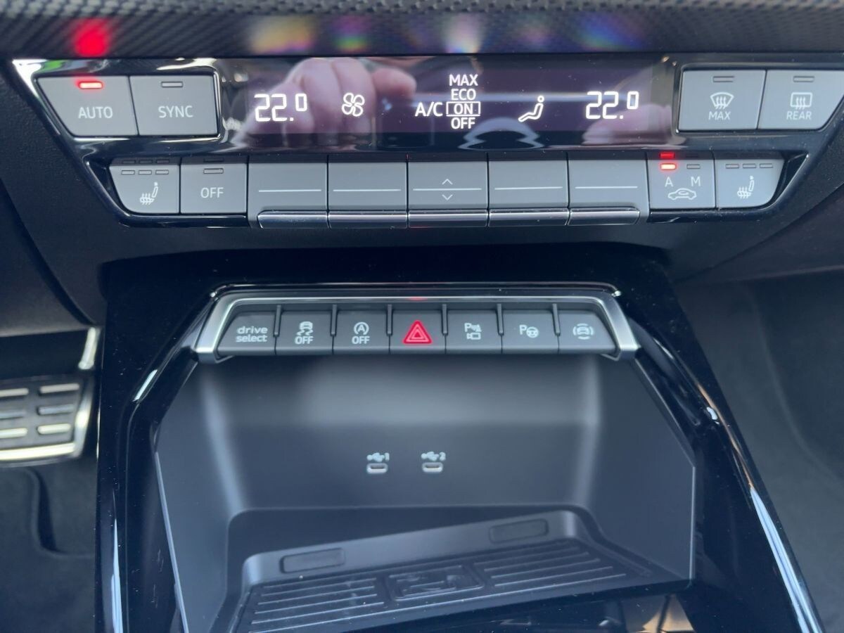 Image about Audi RS 3 Limousine TFSI quattro S tronic