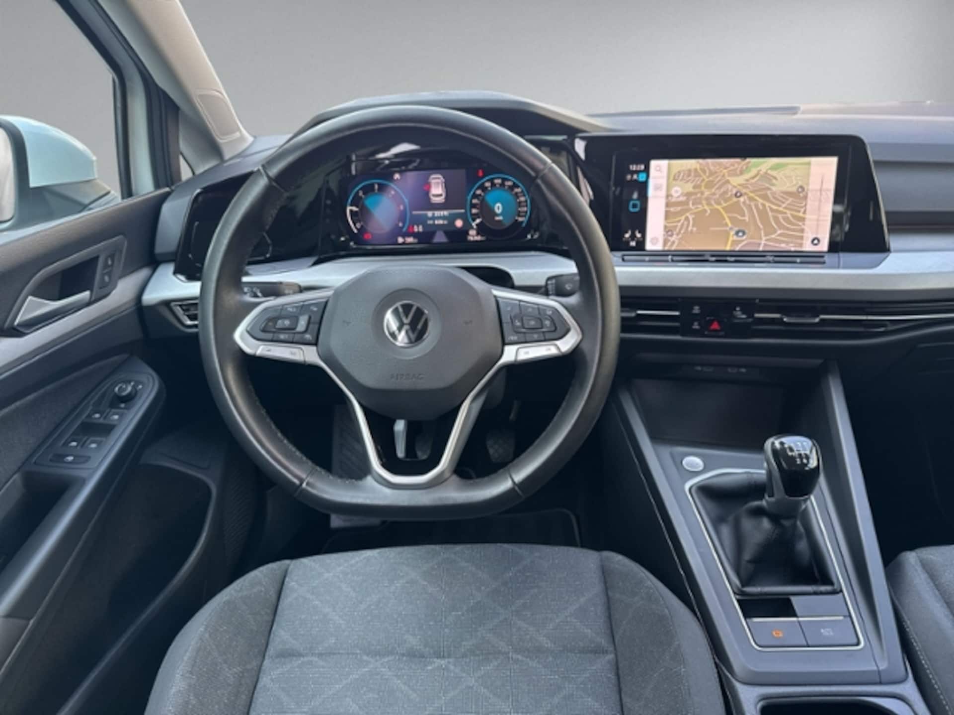 Volkswagen Golf Variant Life