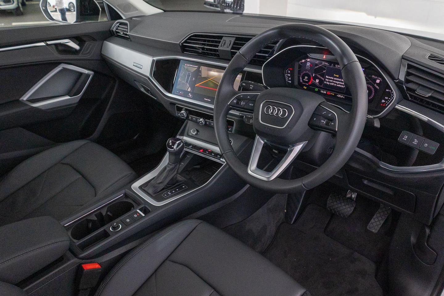 Image about Audi Q3 35 TFSI S line edition