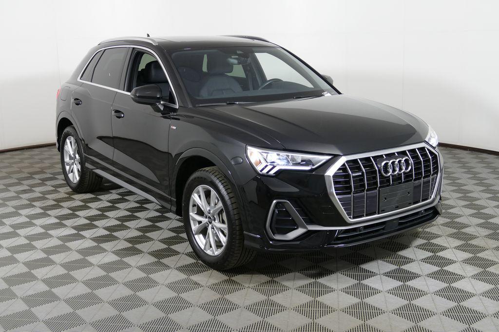 2023 Audi Q3 45 TFSI S Line Premium Plus quattro's photo