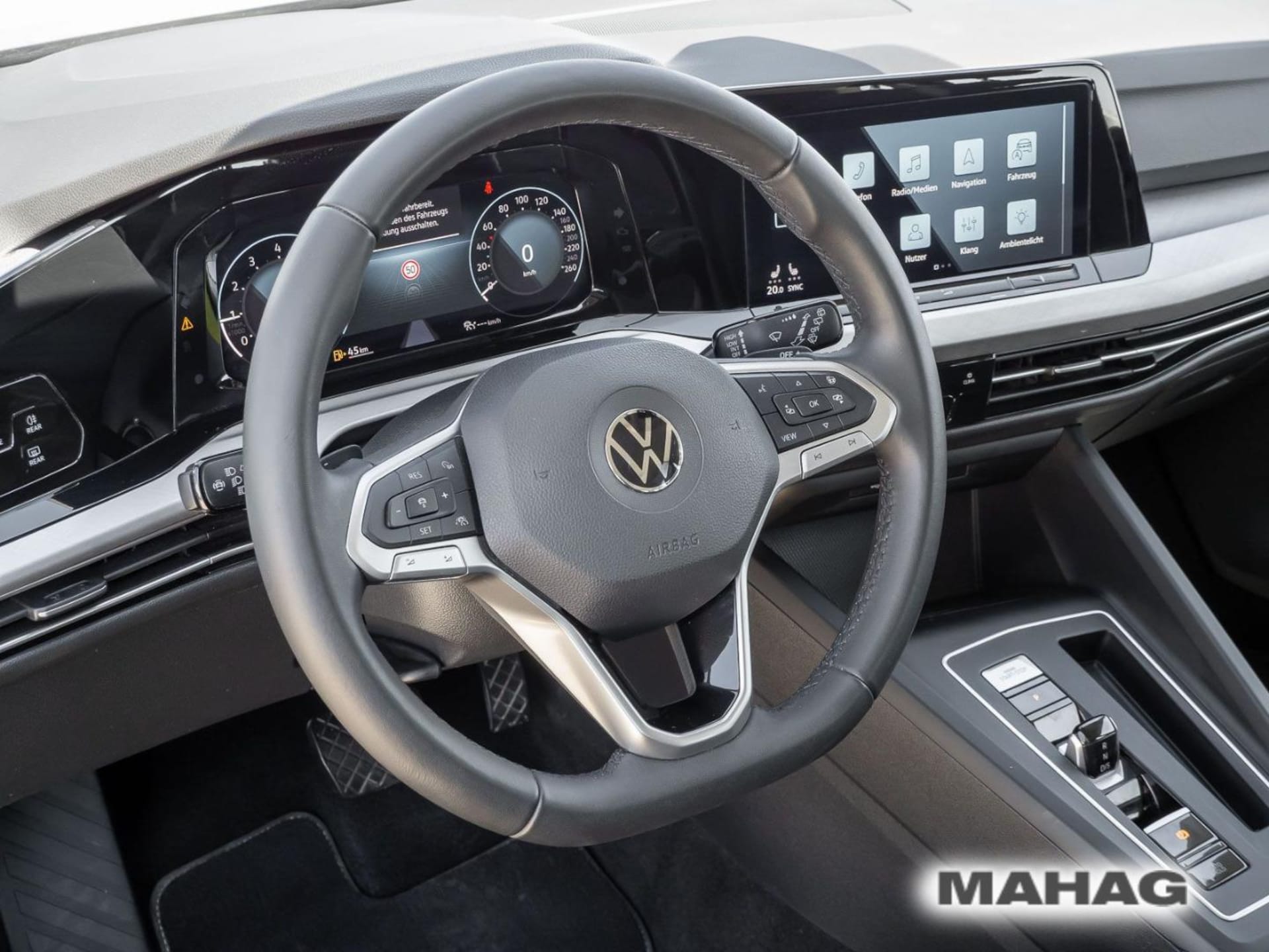 Volkswagen Golf Variant Life
