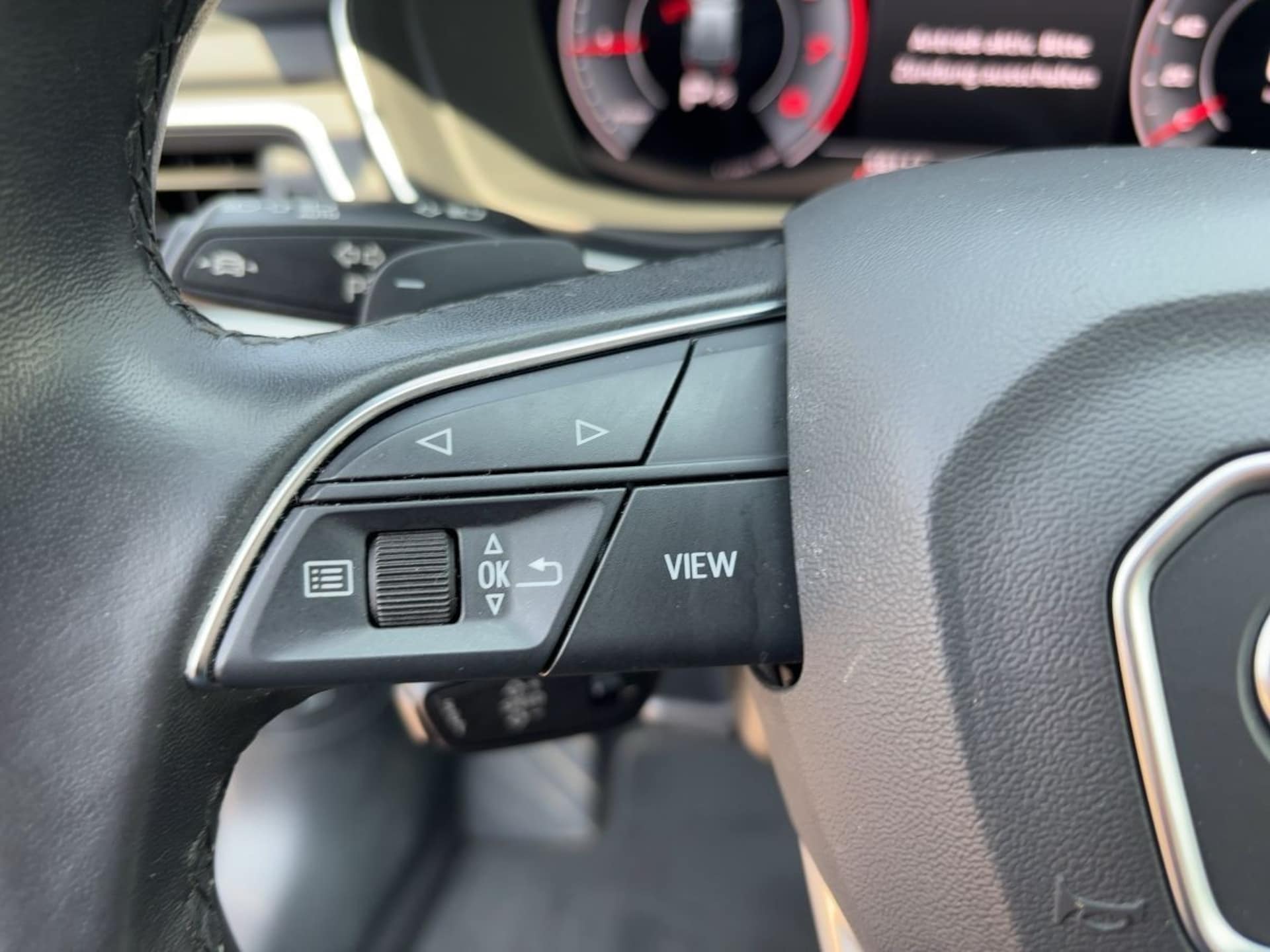 Audi A4 Avant S line