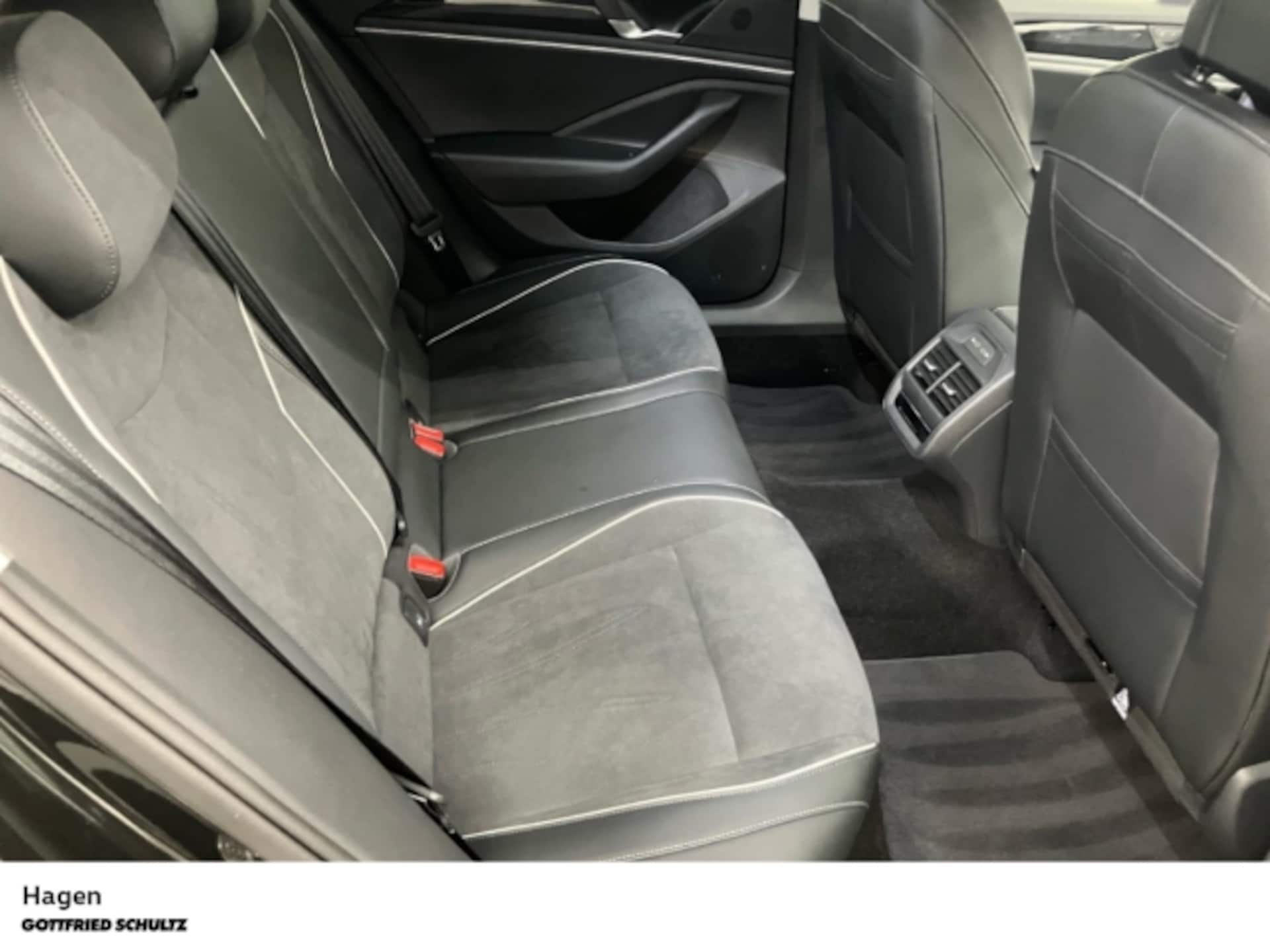 Volkswagen Passat Business