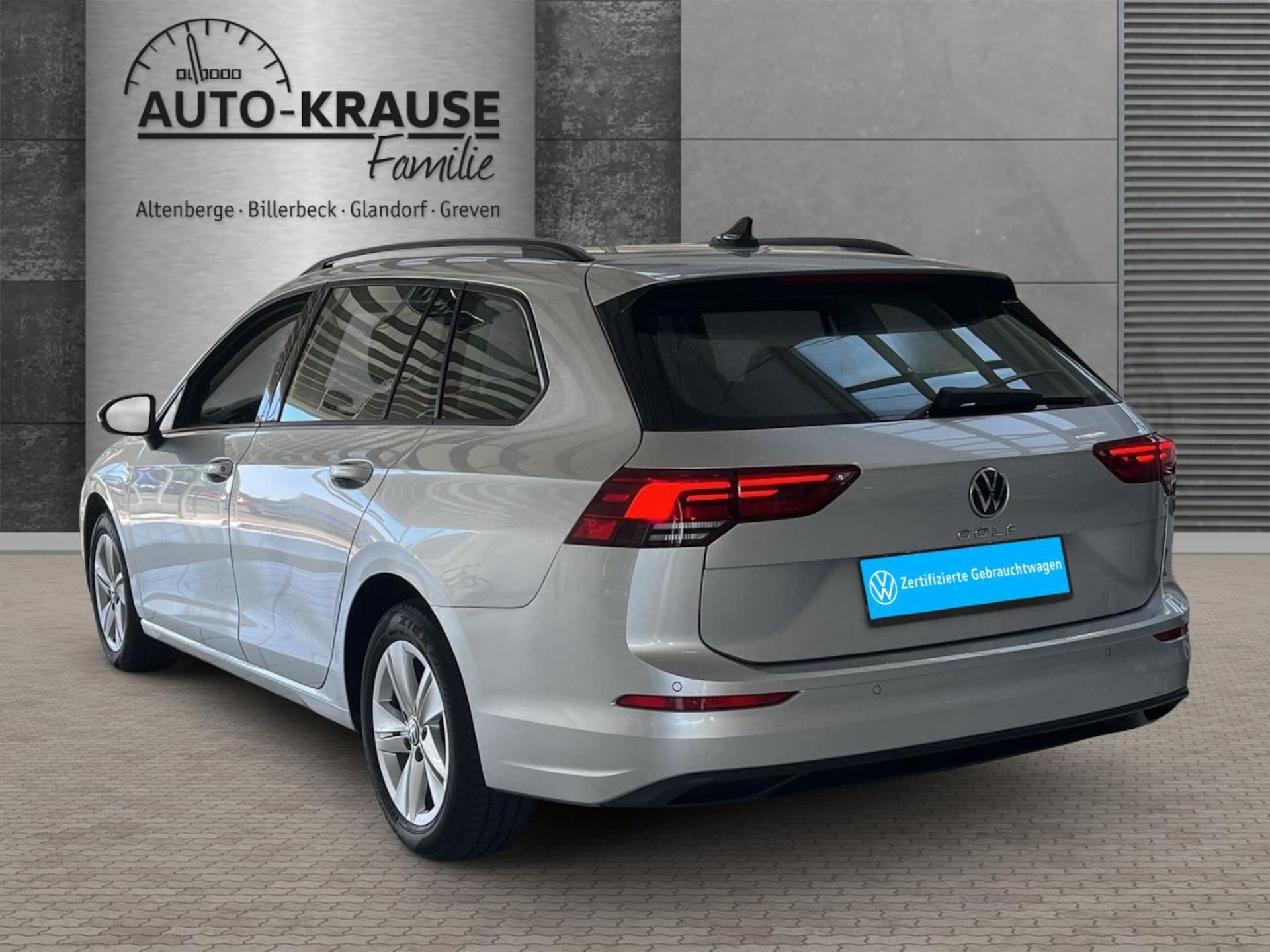 Volkswagen Golf Variant Life