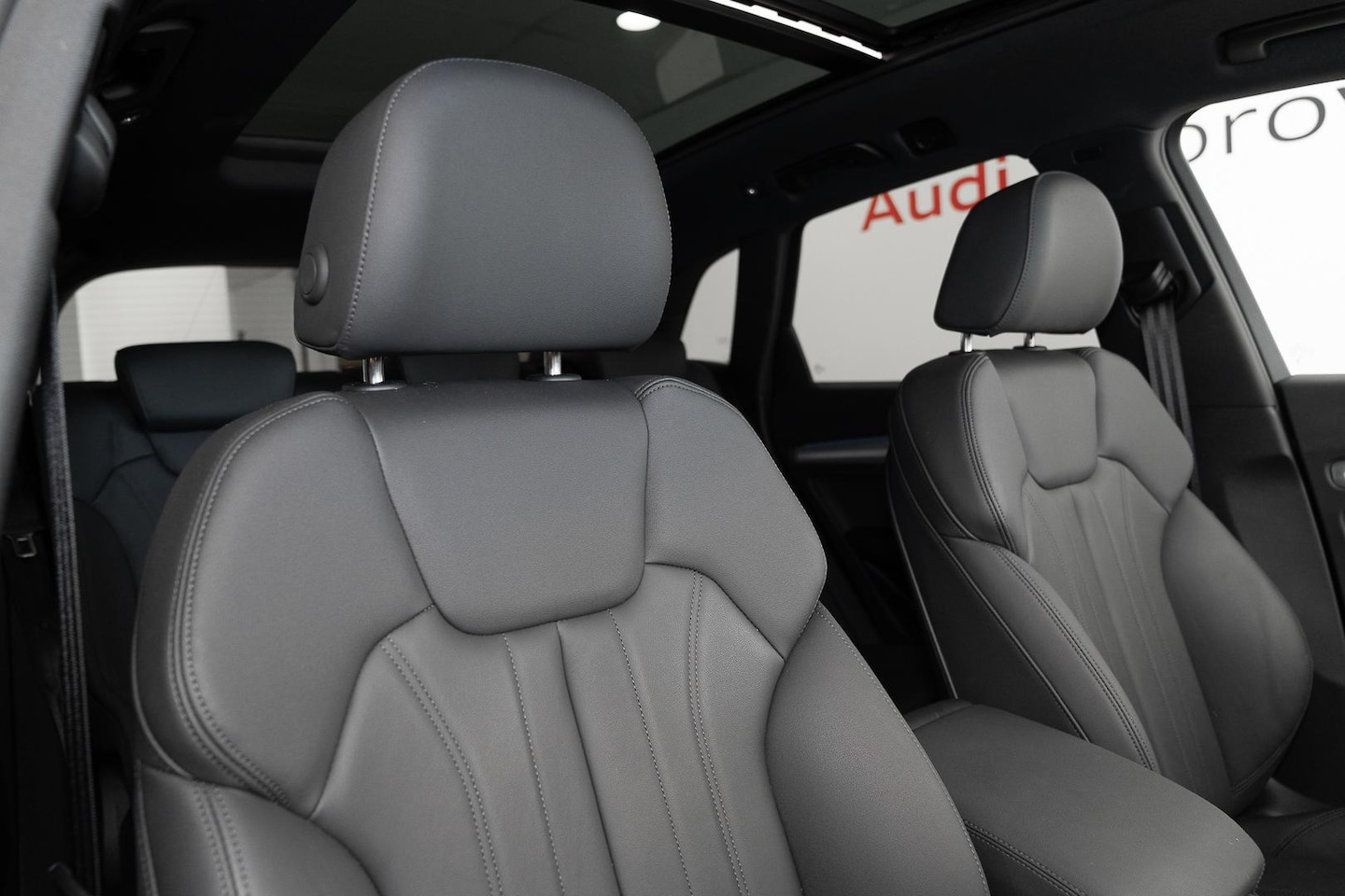 Image about Audi Q5 TFSI e S line 55 TFSI e quattro S tronic