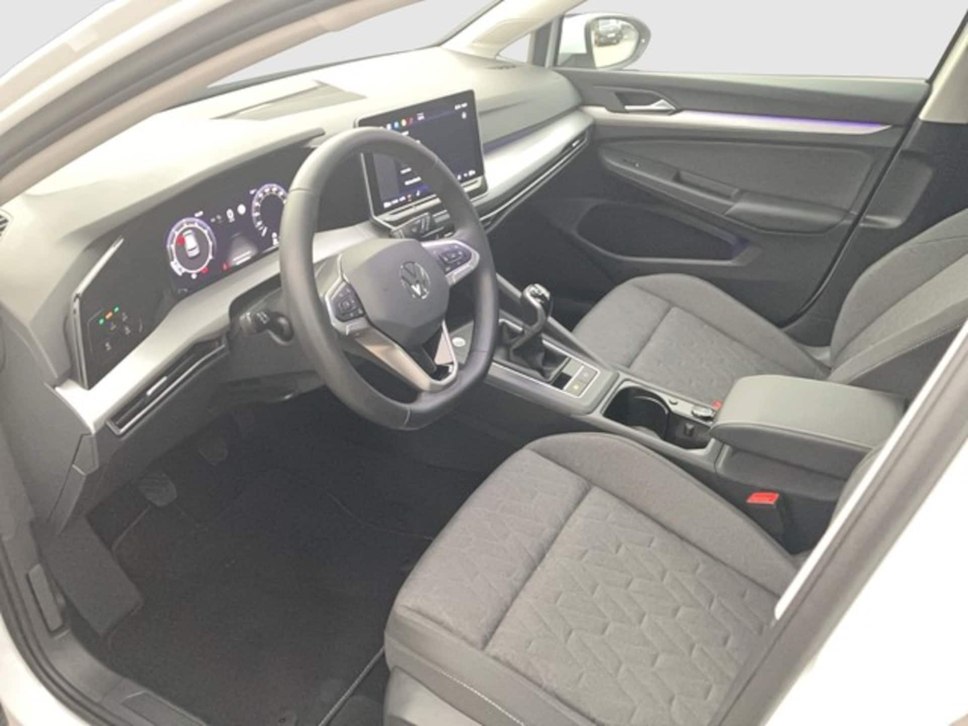 Volkswagen Golf Life