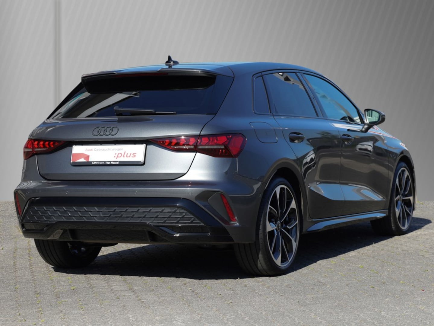 Bild über Audi A3 Sportback S line 35 TDI S tronic - für weitere Informationen kontaktieren Sie den Audi Partner
