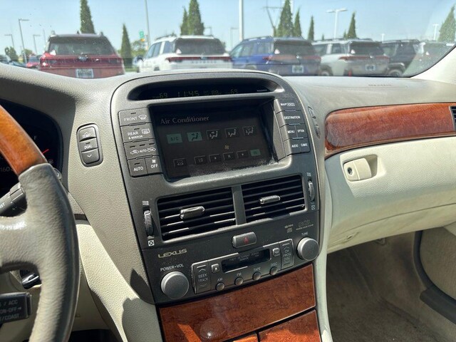 2002 Lexus LS 430