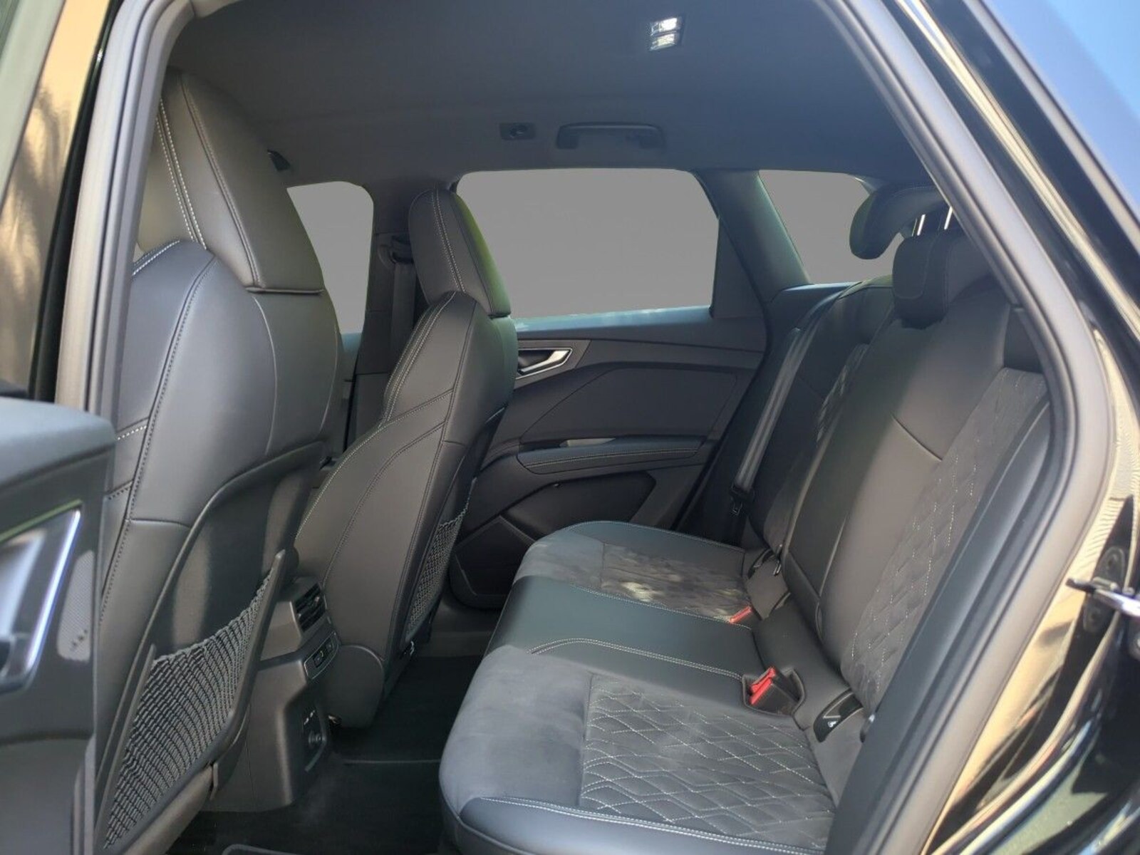 Audi Q4 e-tron – Bild 8