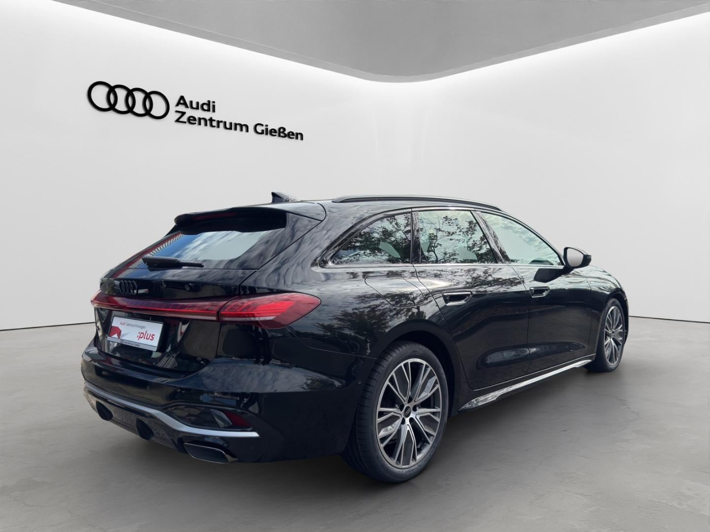 Bild über Audi A5 Avant TFSI 150 kW S tronic - für weitere Informationen kontaktieren Sie den Audi Partner