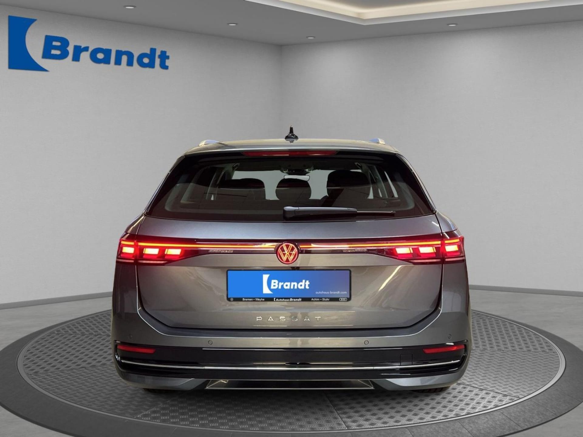 Volkswagen Passat Elegance