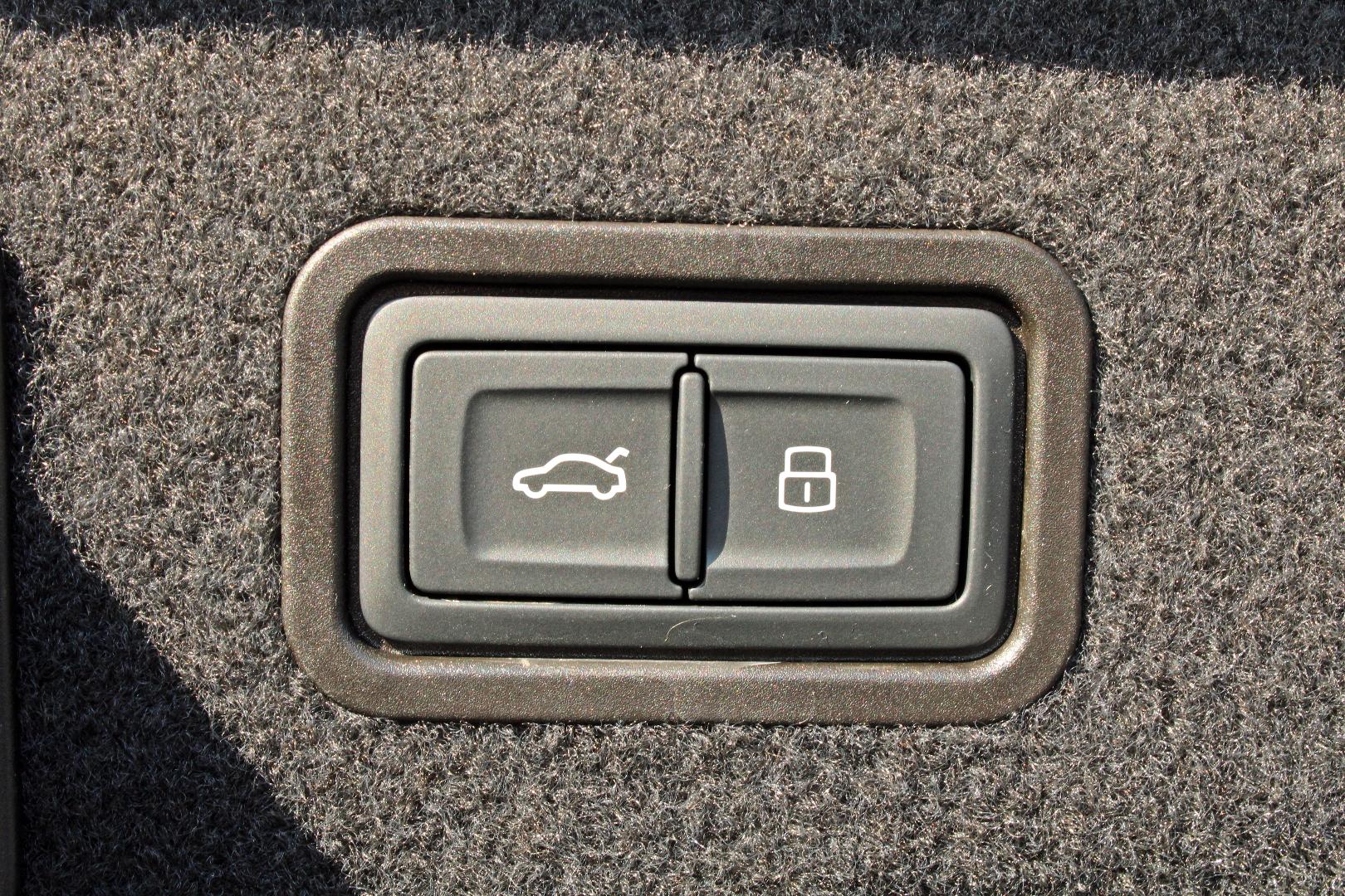 Image about Audi A8 50 TDI quattro tiptronic