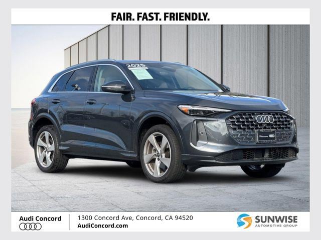 2025 Audi Q5 40 Premium Plus's photo