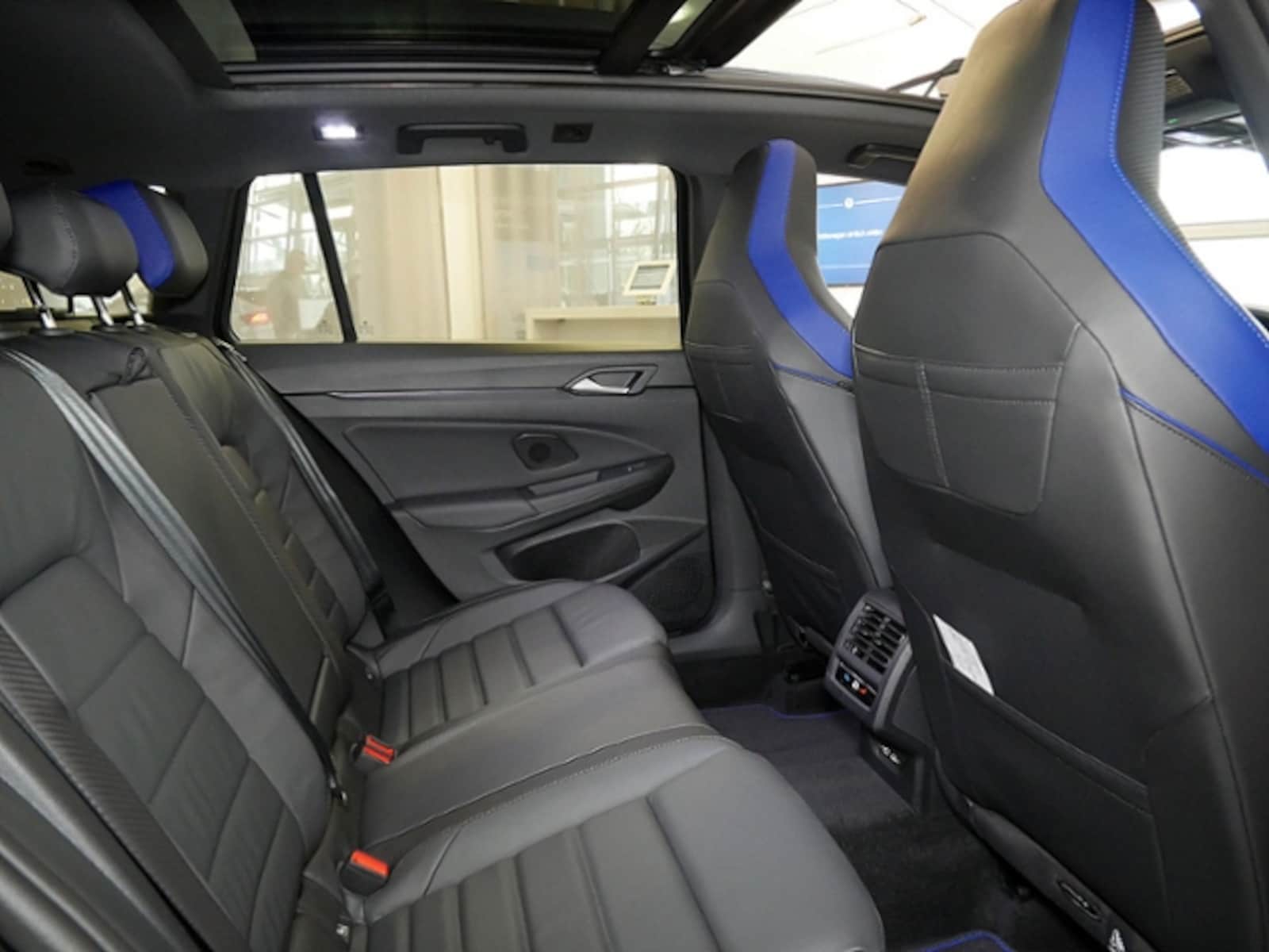 Volkswagen Golf Variant – Bild 8