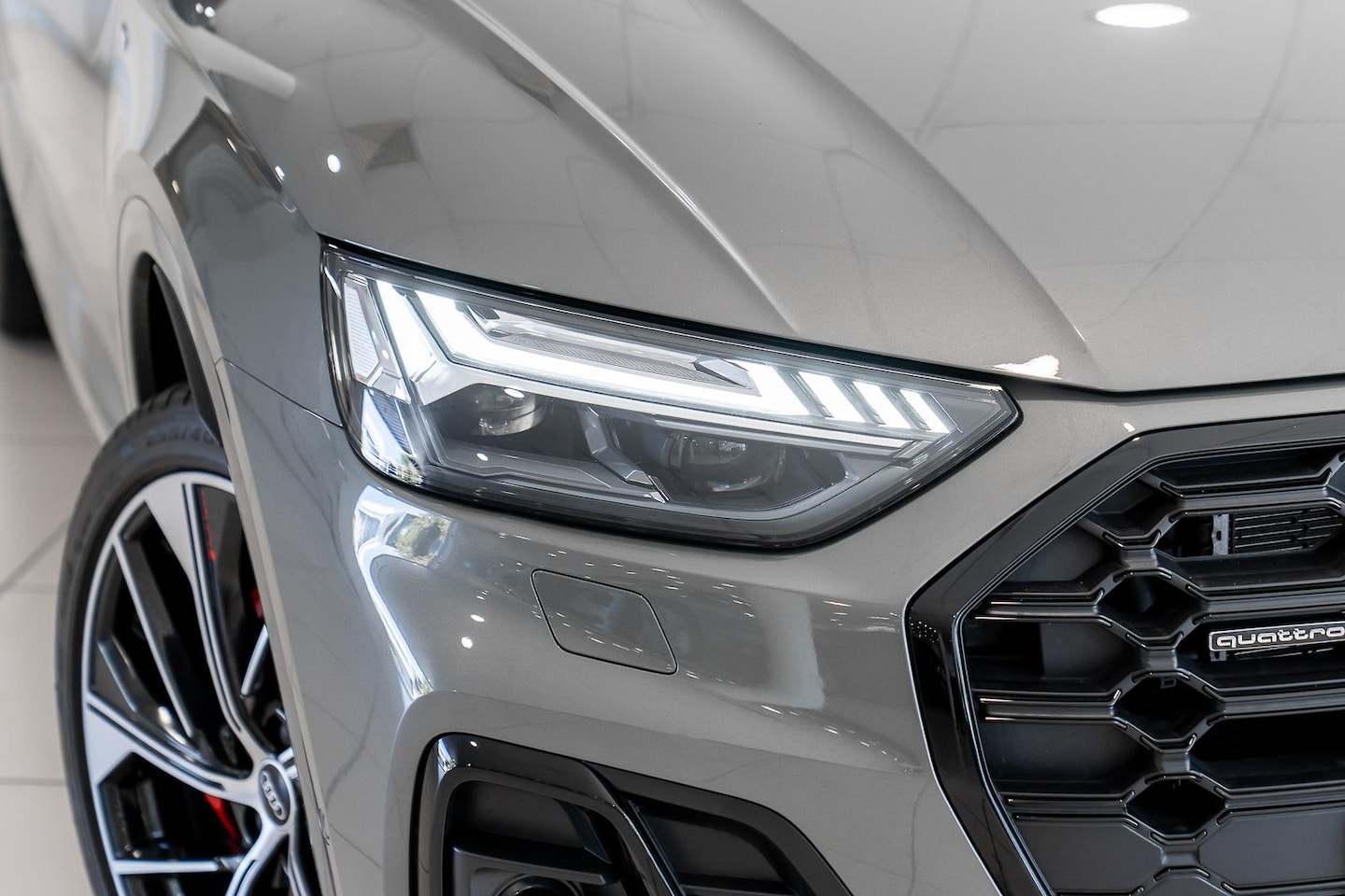 Image about Audi Q5 TFSI e S line 55 TFSI e quattro S tronic