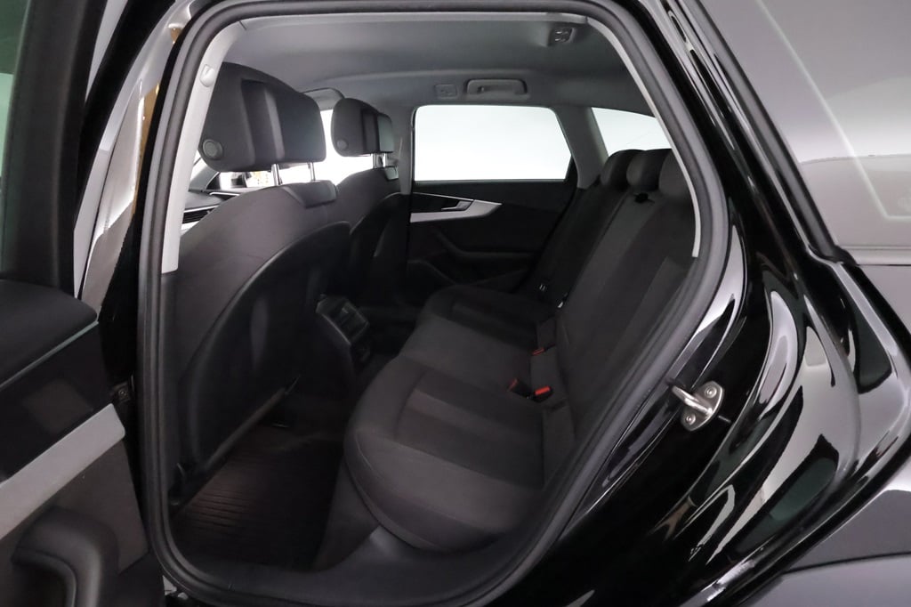 Bild som visar Audi A4 allroad quattro A4 allroad quattro 45 TFSI Proline 245 hk S tronic - för mer information kontakta din Audi Partner