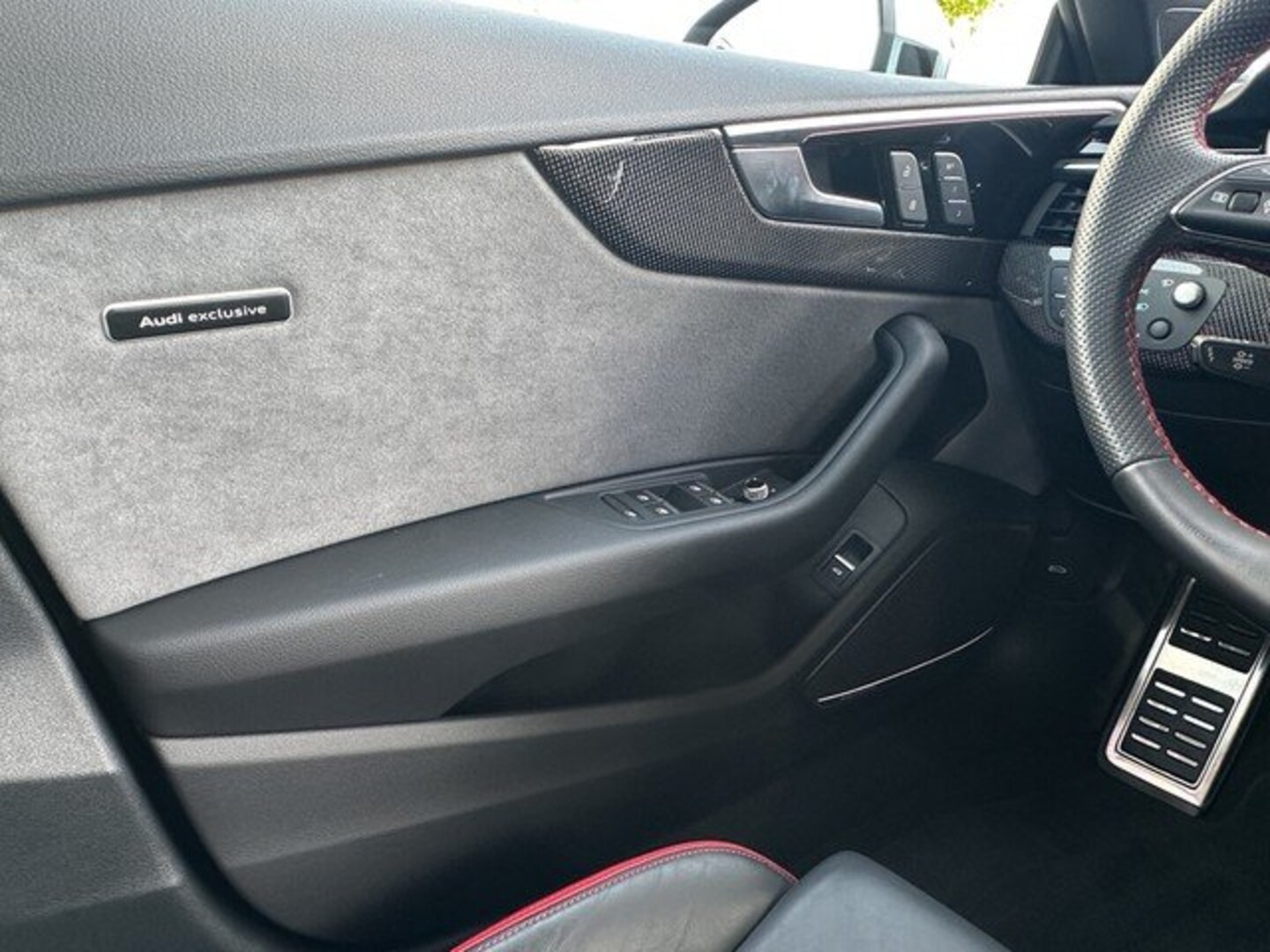 Bild über - für weitere Informationen kontaktieren Sie den Audi Partner