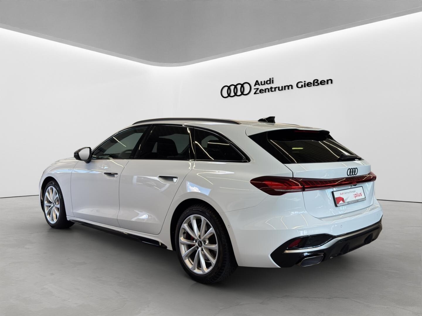 Bild über Audi A5 Avant TFSI 150 kW S tronic - für weitere Informationen kontaktieren Sie den Audi Partner