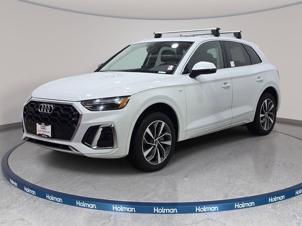 2023 Audi Q5 45 Premium Plus's photo