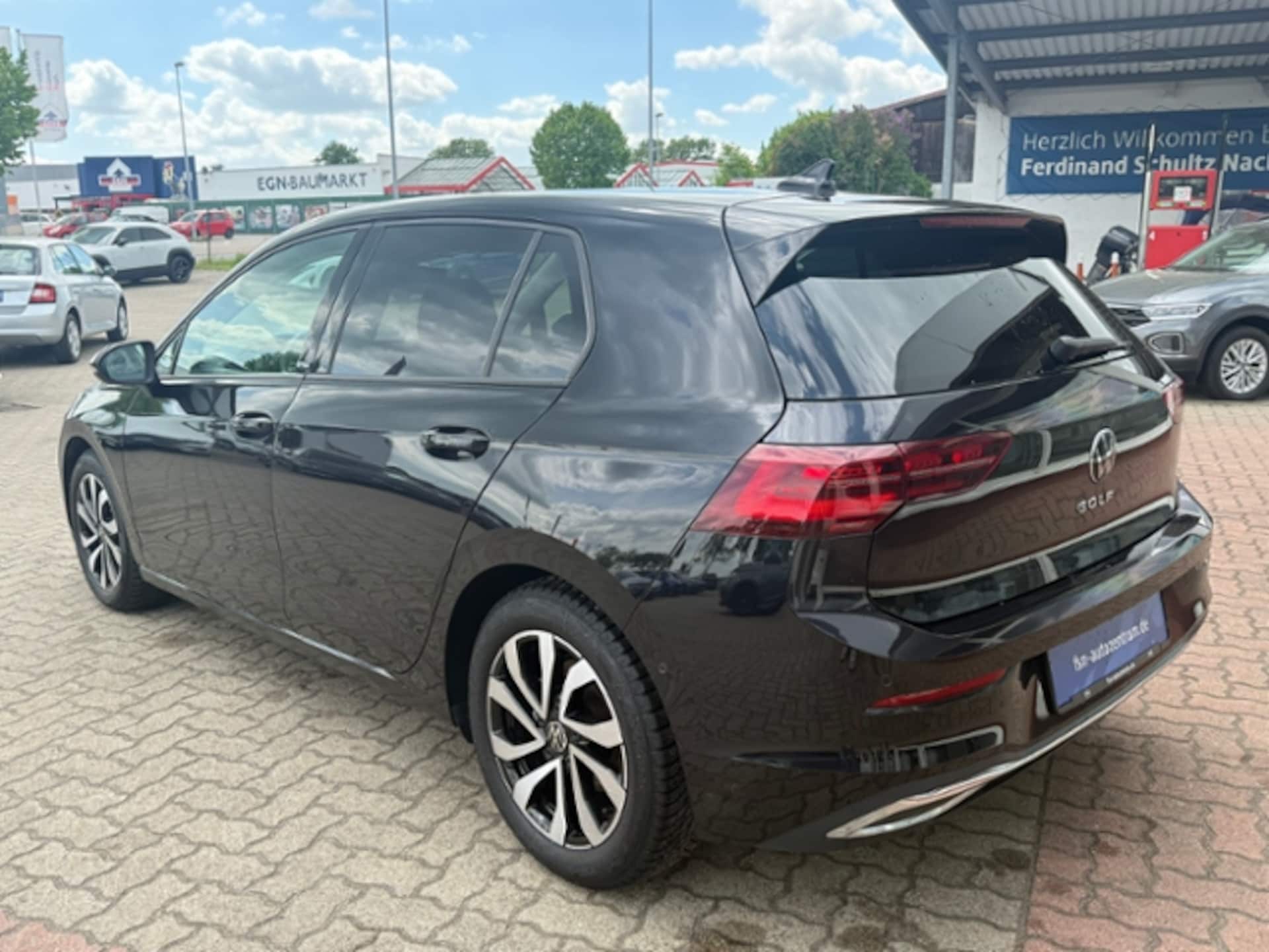 Volkswagen Golf Active